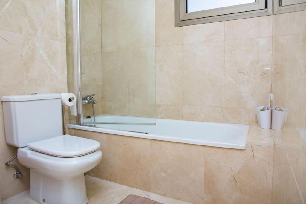 2 Bedrooms Apartment In Magnolia Golf Resort, La Caleta Costa Adeje  Exteriör bild